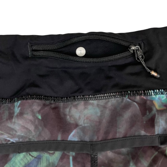 lululemon Run Speed Short RARE Curious Jungle Black Luxtreme *4-way stretch - Picture 13 of 16